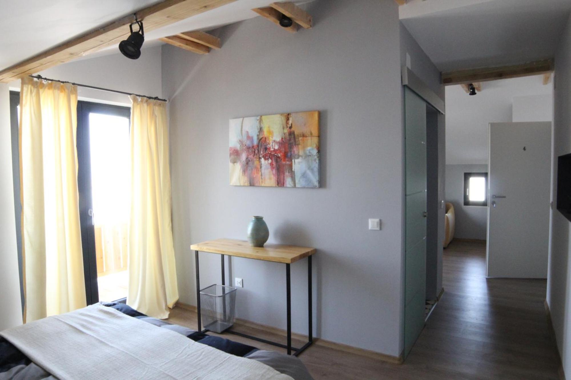 Villa Swiss Sacele Luaran gambar