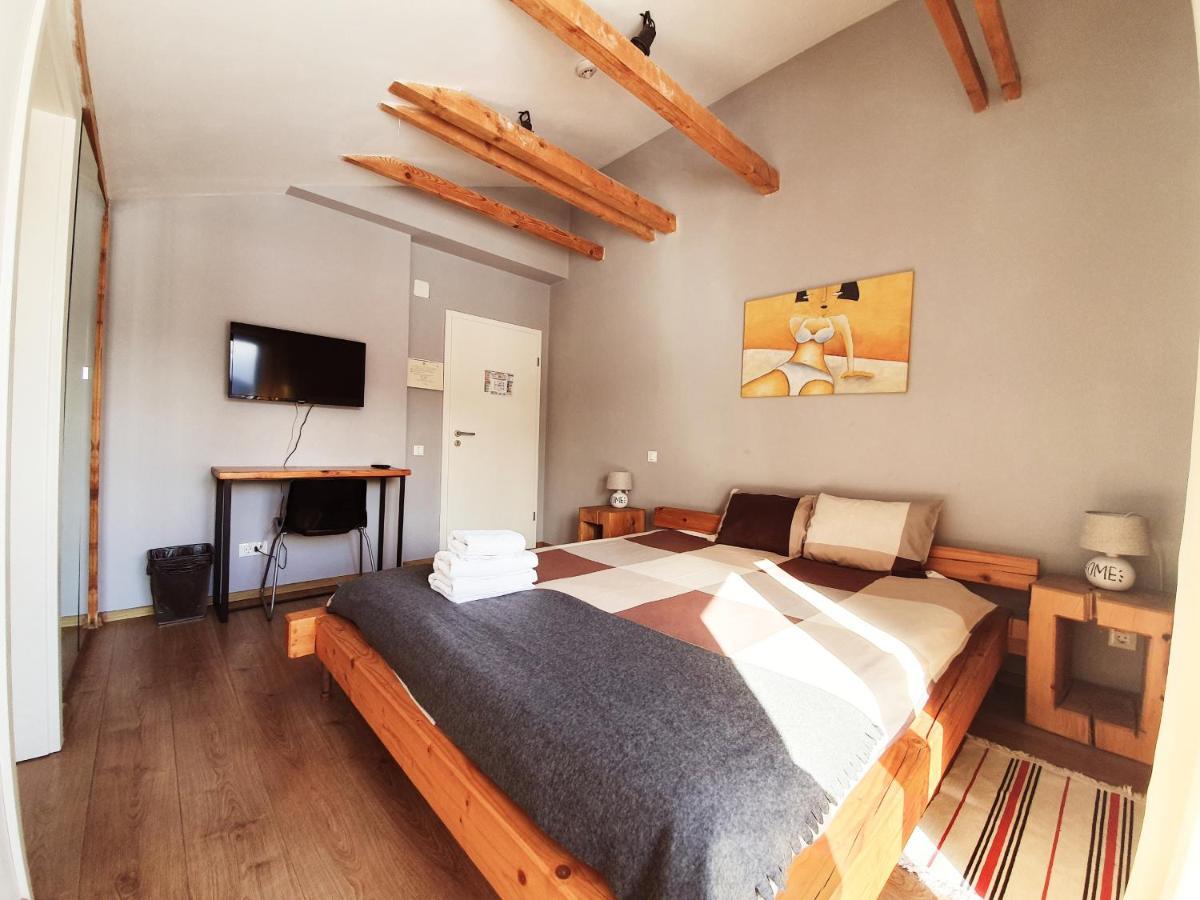 Villa Swiss Sacele Luaran gambar