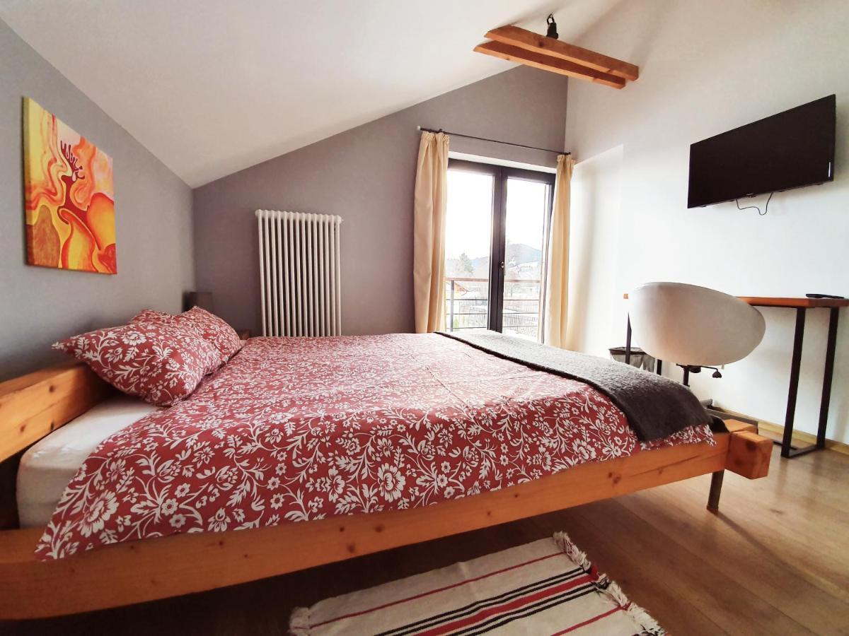 Villa Swiss Sacele Luaran gambar