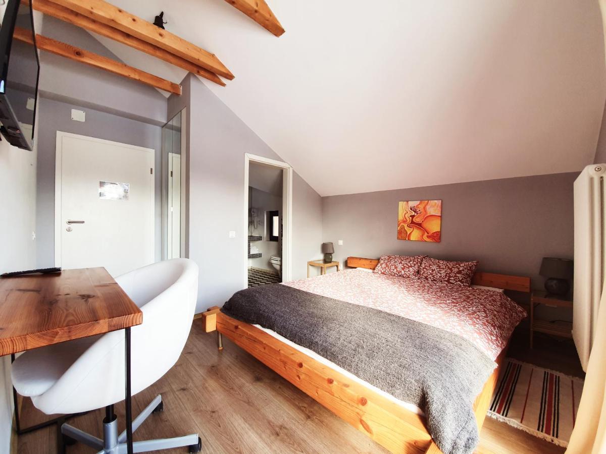 Villa Swiss Sacele Luaran gambar