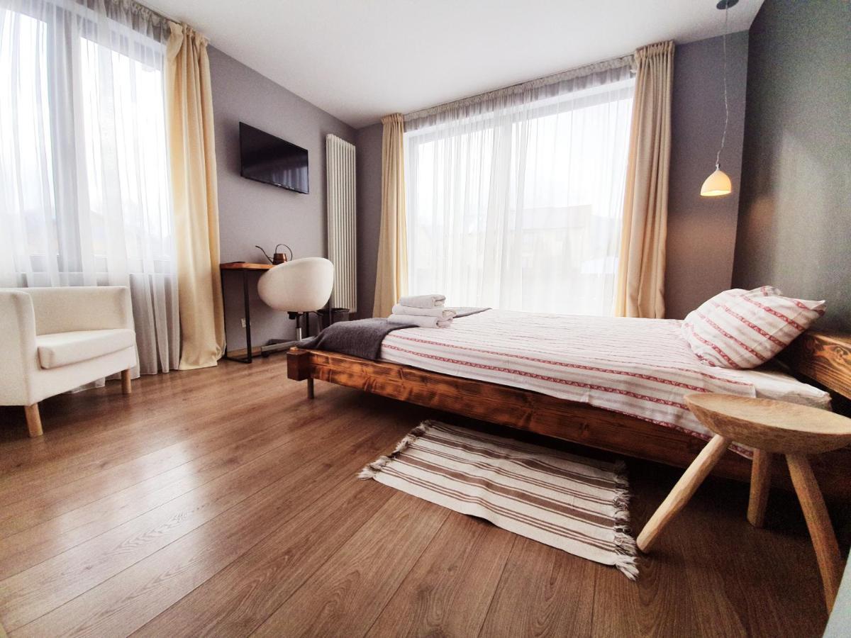Villa Swiss Sacele Luaran gambar